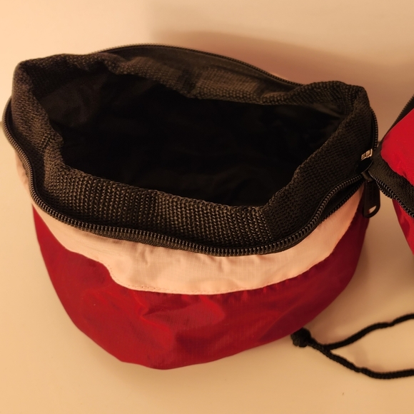 Outward Hound 2 in 1 Treat Tote with Port-a-Bowl - Picture 2 of 3
